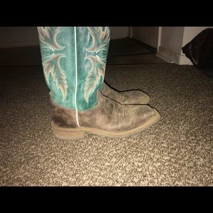 Justin’s Square Toe Bent Rail boots